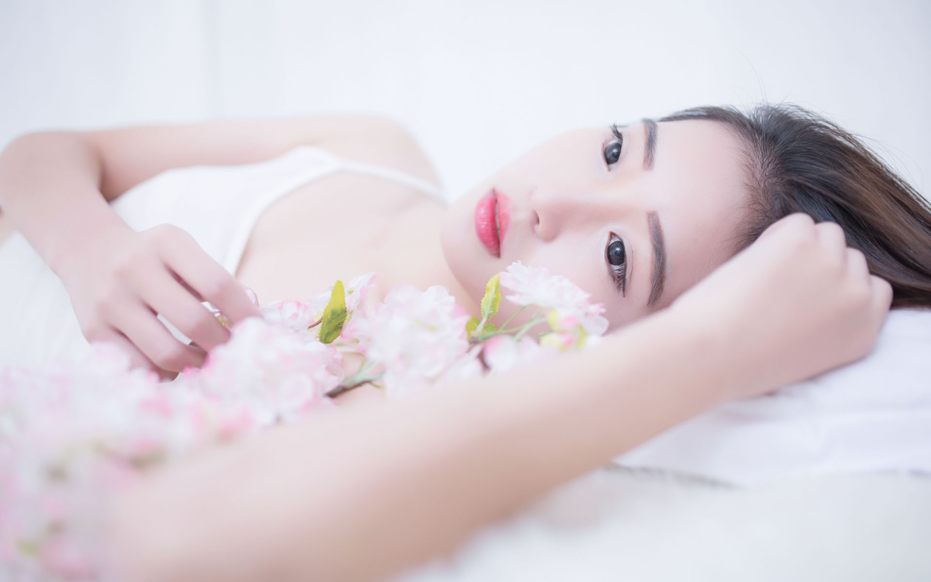 王毅：上合组织外长会为天津峰会做好准备